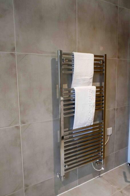 Garden Of Eden 1 Bedroom Flat In Fishponds Bristol Buitenkant foto