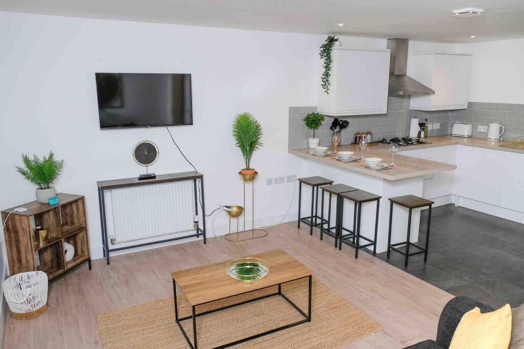 Garden Of Eden 1 Bedroom Flat In Fishponds Bristol Buitenkant foto