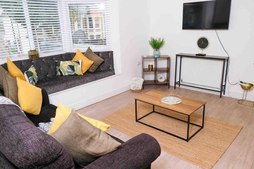Garden Of Eden 1 Bedroom Flat In Fishponds Bristol Buitenkant foto